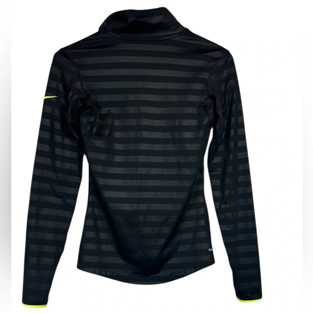 Nike Pro Dri Fit Hyperwarm 1/2 Zip Black Pullover Women’s Size Small Slim Fit